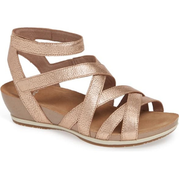 rose gold dansko